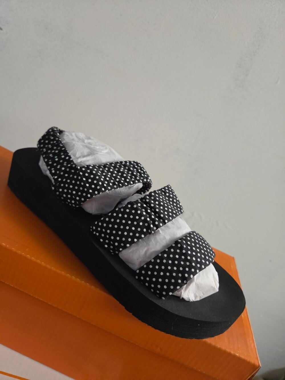 Rocket Dog "Marnia" slip-on shoes, Sz 6